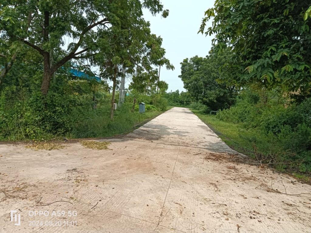 4.00 m wide c.c. road